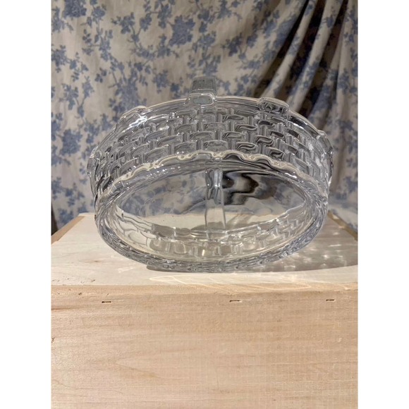 Clear Glass Basket - Perfect for Spring or Easter! - Picture 8 of 10